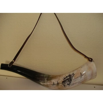 Szarvashívó bőgőkürt szarvasbika fenyővel, 55 cm